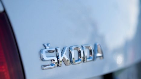 najem-vozil-skoda-bela-4